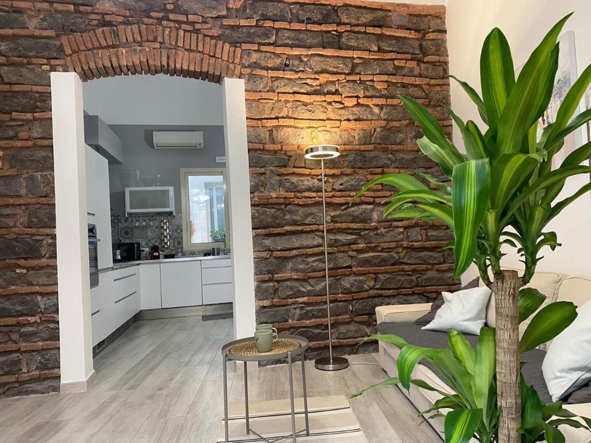 Apartment Alfonzetti-5 Min Walk To Central Train And Bus Station Catania Luaran gambar