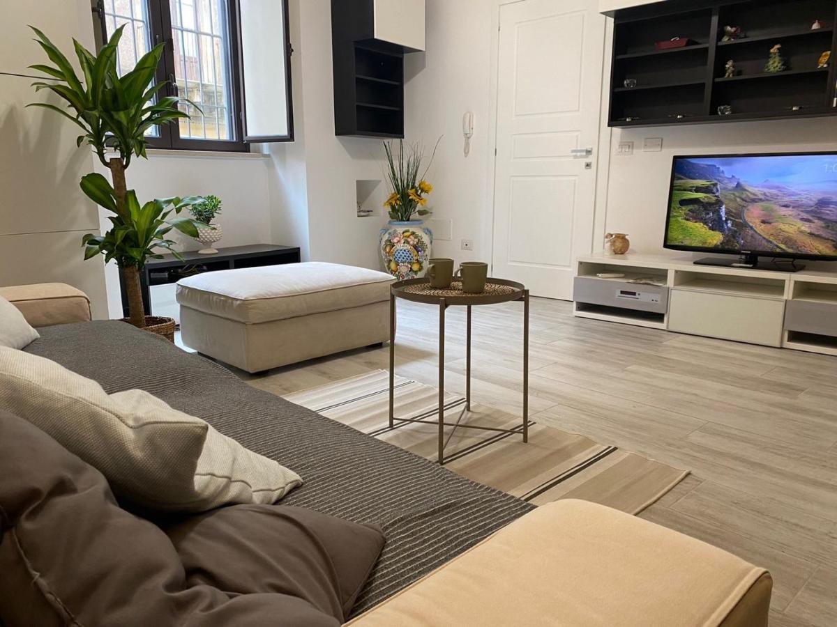 Apartment Alfonzetti-5 Min Walk To Central Train And Bus Station Catania Luaran gambar